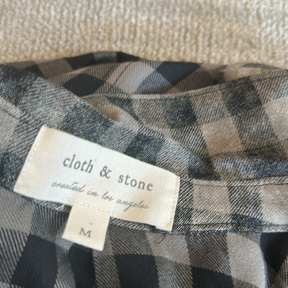 Anthropologie Cloth & Stone Green Black Plaid Raw Hem Stonewashed Blouse Medium - Picture 7 of 8